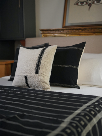 LINJA CUSHION - MONOCHROME