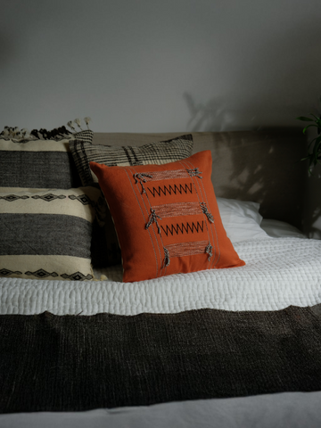 AYOKA CUSHION - RUST