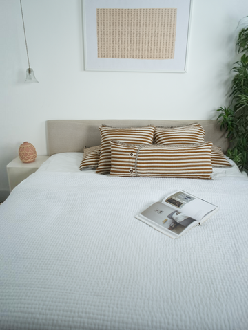 MONO QUILT - WHITE