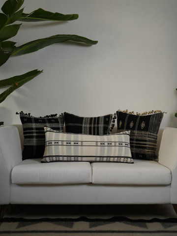 ZOOM HANDWOVEN PILLOW - MONOCHROME