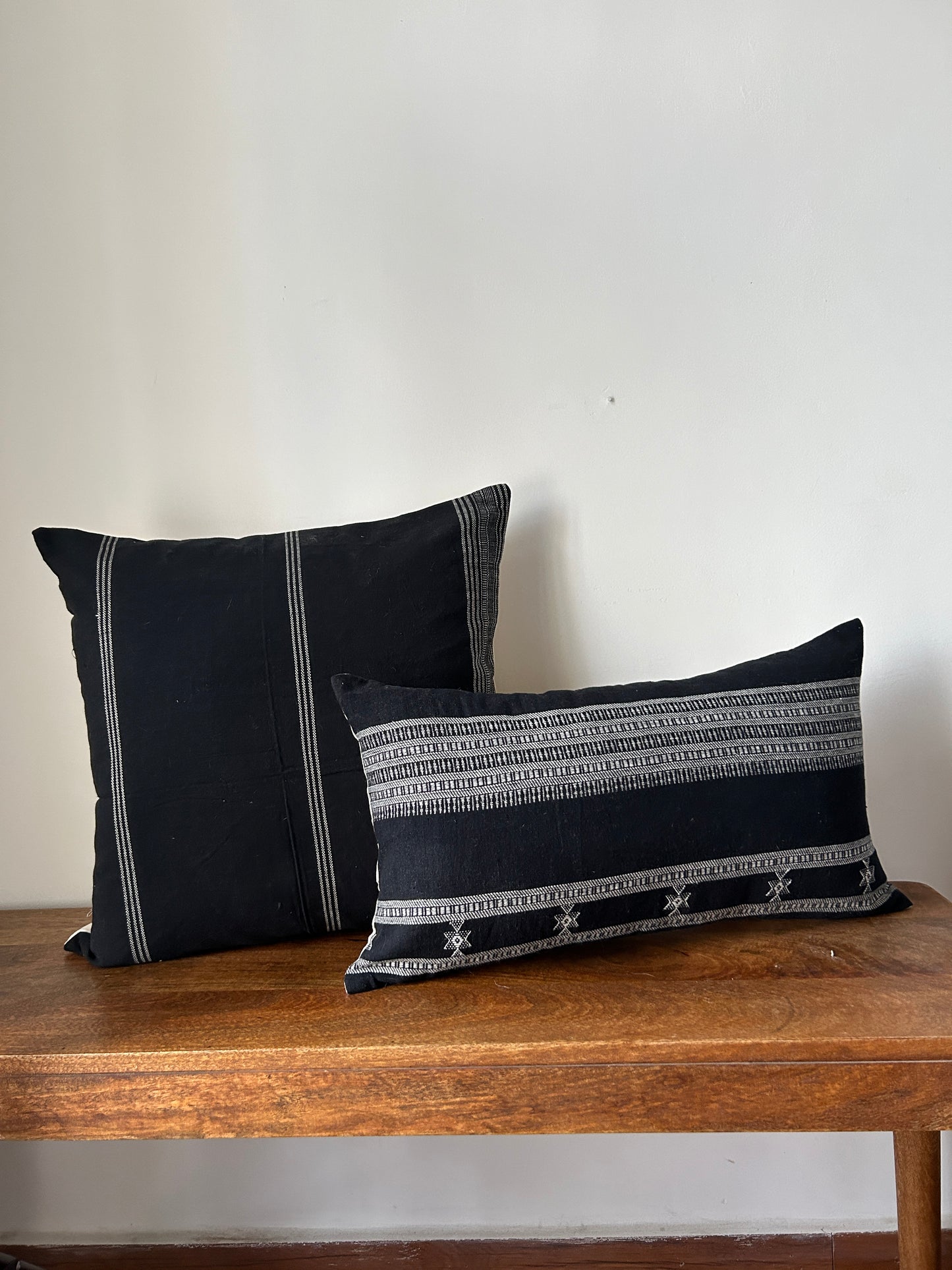 DASH HANDWOVEN CUSHION - MONOCHROME