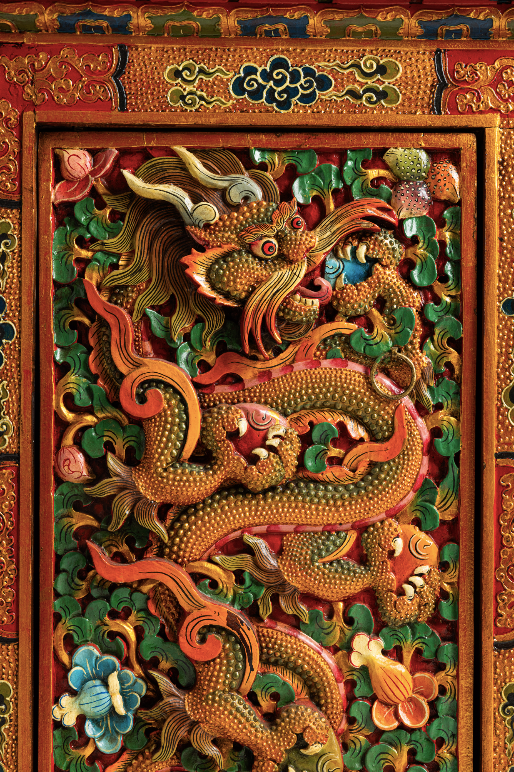 DRAGON HANDMADE CABINET INTRICATELY CARVED