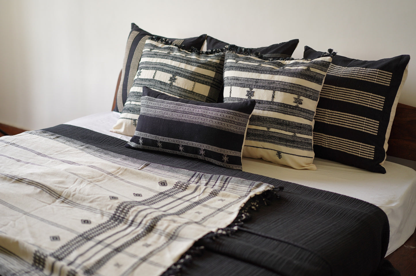 DASH HANDWOVEN CUSHION - MONOCHROME